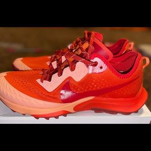 Nike Air Zoom Terra Kiger 7 Womens Size 8.5 Sneaker Shoes DM9469 800 Orange